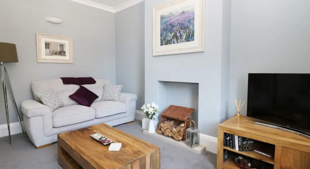 2 Regency House