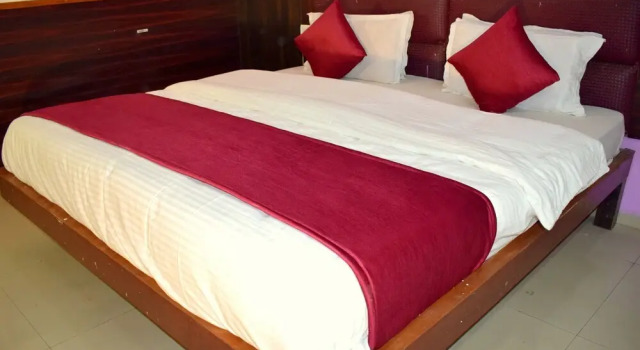 Hotel The Grand Aryakul, Rezervovat Hotel Hotely v Gujarat s parkováním, Parkování