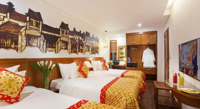 Номер Standard с балконом Hanoi Golden Holiday Hotel