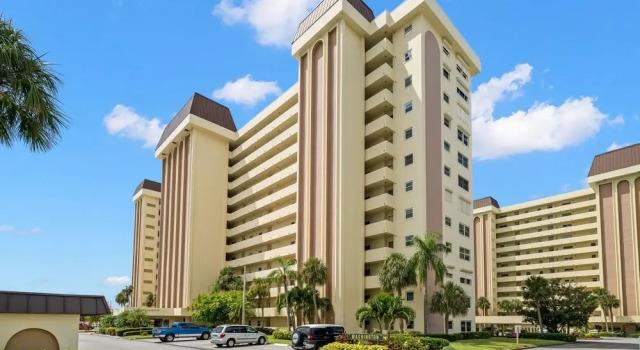 Washington Towers 109