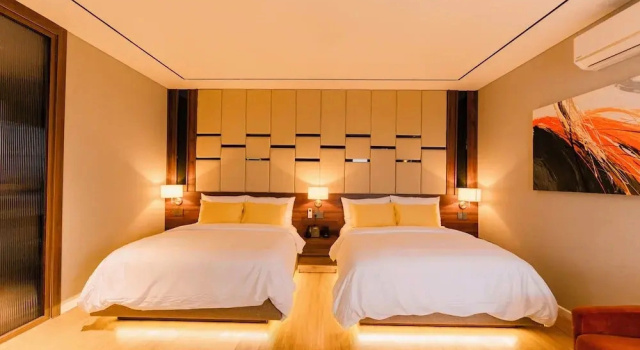 Семейный номер Standard JA Hotel