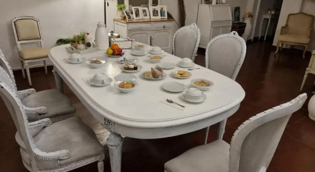 White House - Hospedaje con Desayuno, Rezervați Hotel La Rioja La Rioja