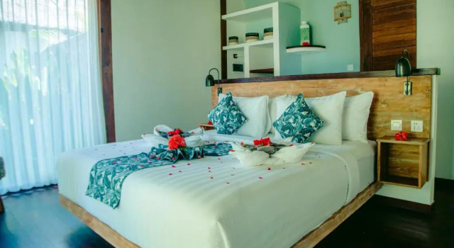 Segara Lombok, Rezerwuj Hotel Hotele w Selong Belanak z basenem, Basen