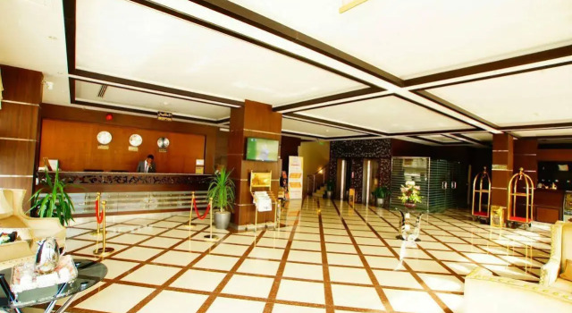 Al Muhaidb Jarir - Al Malaz, Buchen Sie Hotel Hotels in Provinz Riad mit Frühstück, Frühstück