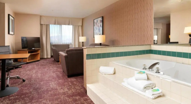 Номер Standard Crystal Inn Hotel & Suites - West Valley City