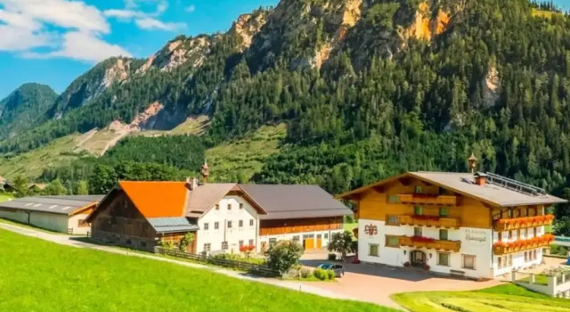 Апартаменты Apartment in Radstadt Near Ski Amade