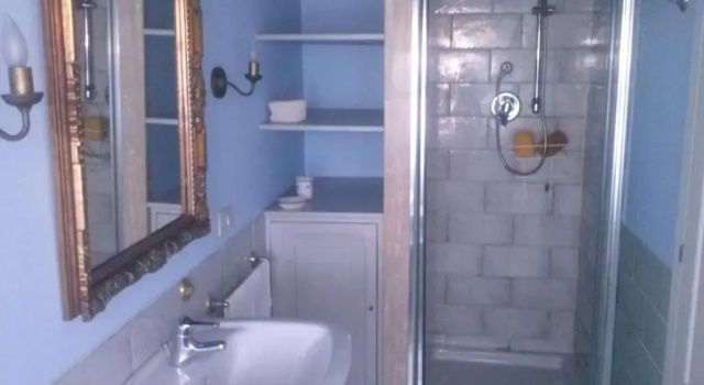 Номер Standard Villarondanella