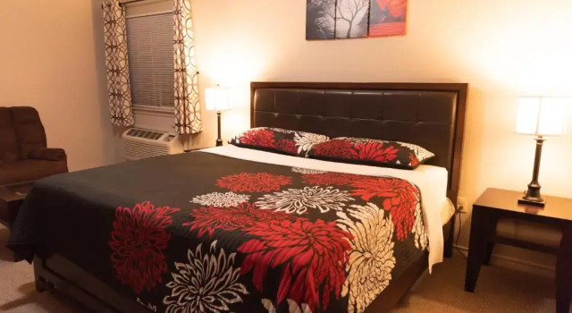 Двухместный люкс Deluxe Premium Inn and Suites