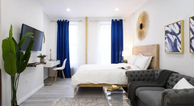 Апартаменты 240-12 Brand New Studio Prime Location W D