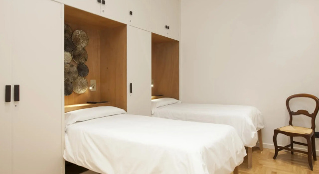 SAGRADA FAMILIA   Sagrada Familia Luxury Flat for 6