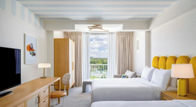Четырёхместный номер Tower Renaissance Orlando Resort - Disney Springs Area