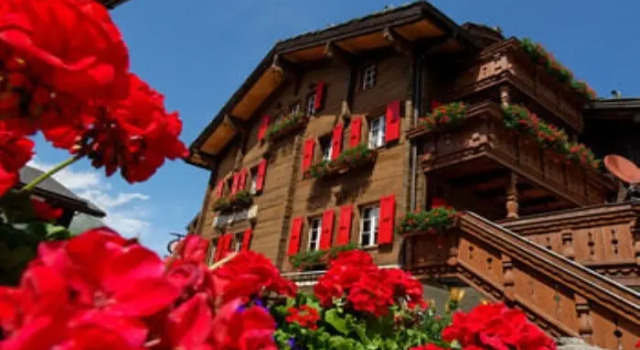 Restaurant Walliserkanne und Sigis Bar, Забронировать Отель Отели Грехен 3 звезды, рядом с Grachen - Hannigalp, 3*