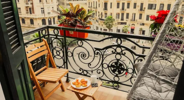 Standard- dobbelt værelse med altan med byudsigt The Square Boutique Hotel