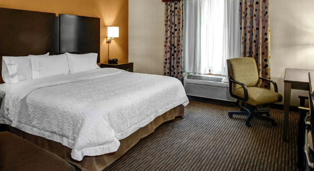 Двухместный номер Standard Hampton Inn and Suites Bakersfield / Highway 58