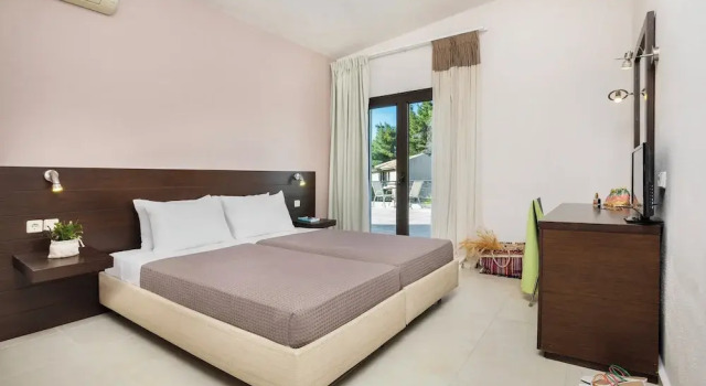 Двухместный номер Standard с балконом Ohana Hotel