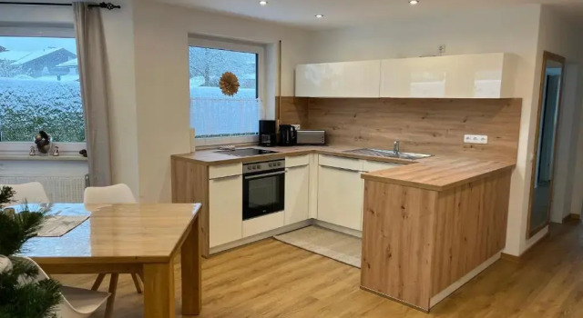 Апартаменты Maisonette Apartment DHH Zugspitzblick mit eigenem Garten
