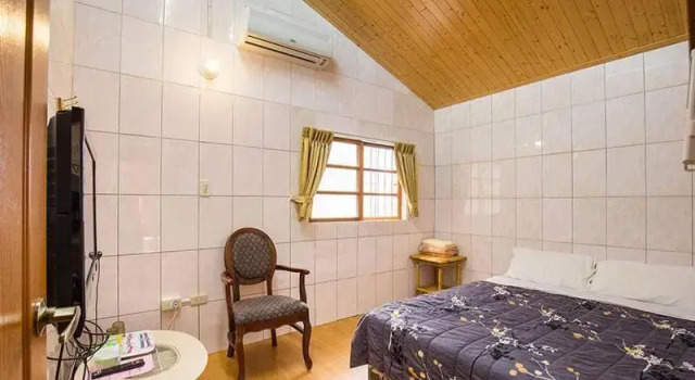 Bungalov Xitou Royal Villa