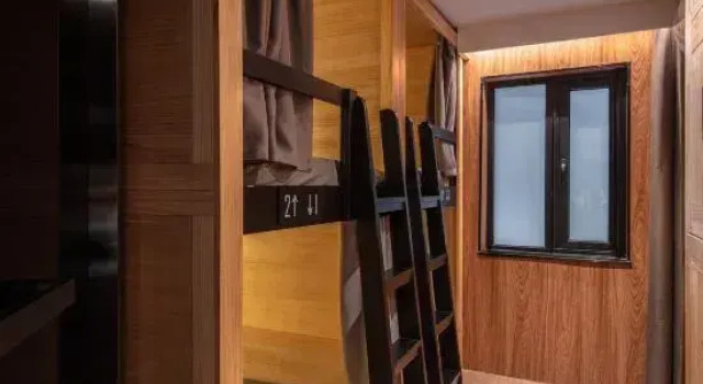 Кровать в общем номере (женский номер) One Forest Youth Hostel (Shanghai Overseas)