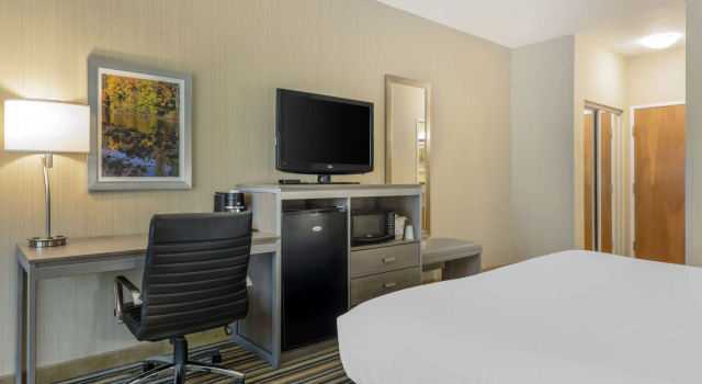 Двухместный номер Standard Best Western Plus New England Inn & Suites