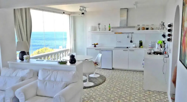 Breathtaking Costabrava seaview apartment 5m beach - Casa ArteVida, Забронировать Апартаменты/квартира Отели Cap de Creus Nature Reserve с парковкой, Парковка