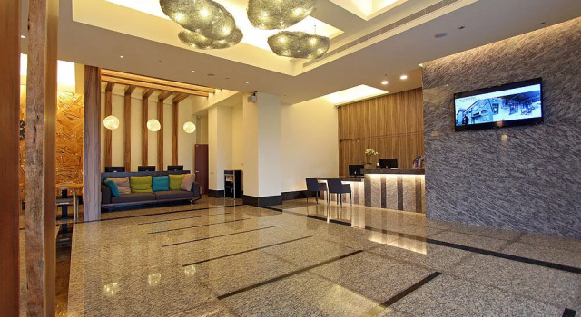 Celebrity 99 Hotel