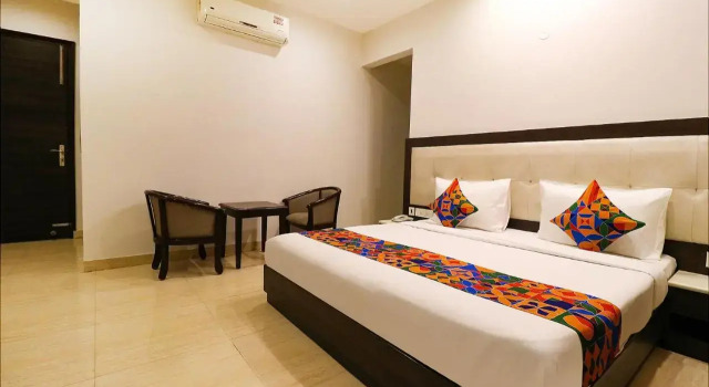 FabHotel Oyster Villa - Nr Paras Hospitals Sushant Lok 1, Забронировать Вилла Виллы штата Харьяны, Вилла