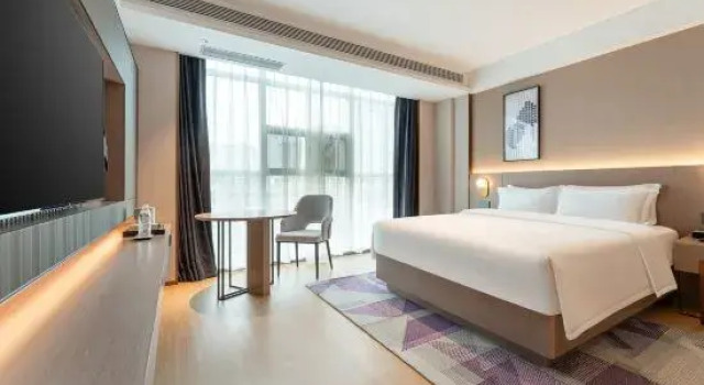 Люкс Deluxe Lavande Hotel (Nanchang Jinxian Wuyue Plaza)