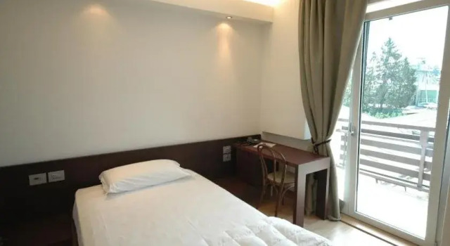 Hotel La Pineta, Prenota Hotel Cerro Veronese Veneto