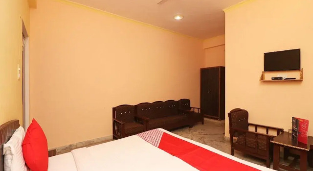 Oyo 22015 Hotel Lakshya Palace, Забронировать Отель Отели штата Раджастхана 3 звезды, 3*