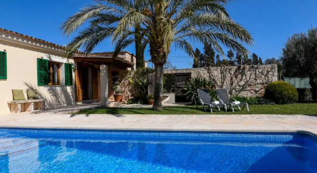 ☆Gehobene Finca - Pool Traumgarten Pizzaofen A/C☆, Rezerwuj Hotel Hotele w Majorka z basenem, Basen