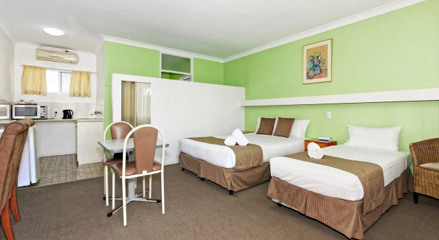 Riviera Motel Bundaberg, Забронировать Мотель Бандаберг Fraser Coast, рядом с Музей Hinkler Hall of Aviation