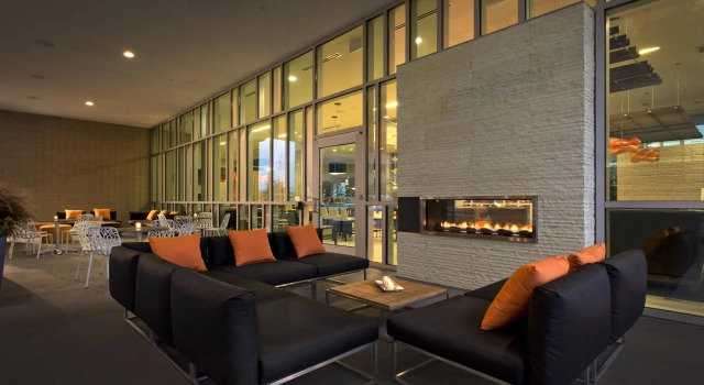 SpringHill Suites by Marriott Denver Downtown, Забронировать Отель Денвер Колорадо