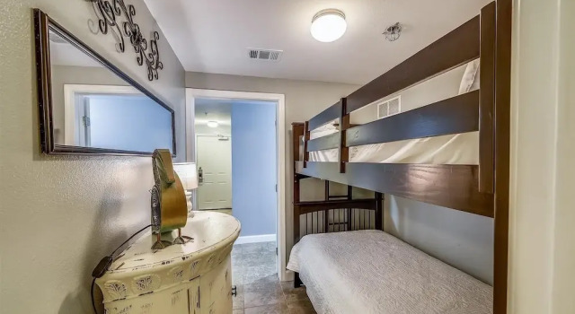 Shores of Panama 1704 - 2 Bedroom + Bunk Room . Updated! Res. Parking 2 Condo by RedAwning, Забронировать Отель Панама-Сити Панхэндл Флорида, рядом с Загородный клуб "Сигнал Хилл"
