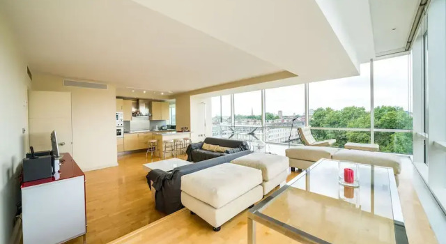 NEW Stunning 2BD Apartment Amazing London Views, Varaa Huoneisto Asunnot kohteessa Merseyside, Huoneisto