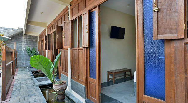 ZEN Rooms MJ Prawirotaman, Book Hotel Hotels in Yogyakarta Province with Parking, Parking