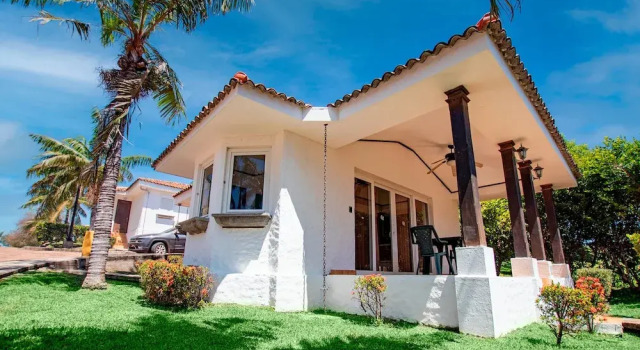Полулюкс Las Veraneras Villas & Resort