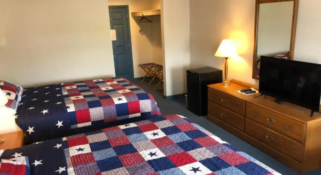 Четырёхместный номер Standard CountrySide Inn