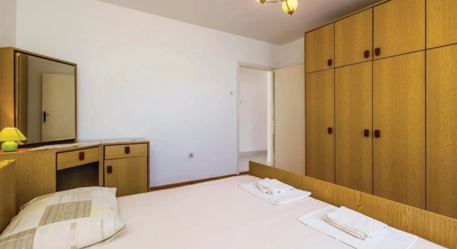 Amazing Home in Senj With Wifi and 2 Bedrooms, Prenota Hotel Segna 