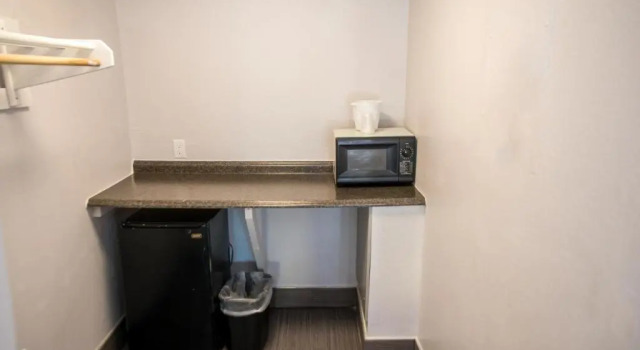 Четырёхместный номер Standard Atlantic Inn
