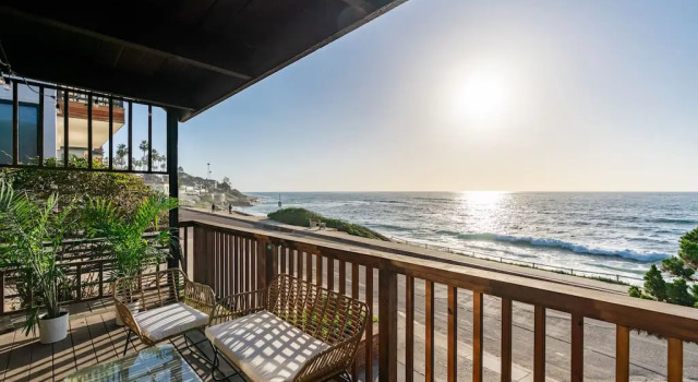 Neptune Place III - Entire Home Beachfront Retreat
