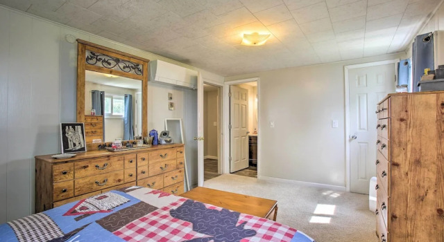 Waterfront Houghton Lake Cabin W/private Dock, Varaa Lomakoti Houghton Lake Michigan
