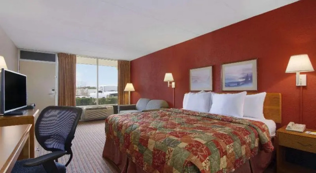 Номер Days Inn by Wyndham Seneca-Clemson
