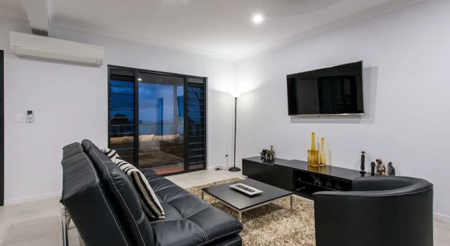 Onestep Airlie Retreat, Забронировать Отель Отели Whitsundays с парковкой, Парковка