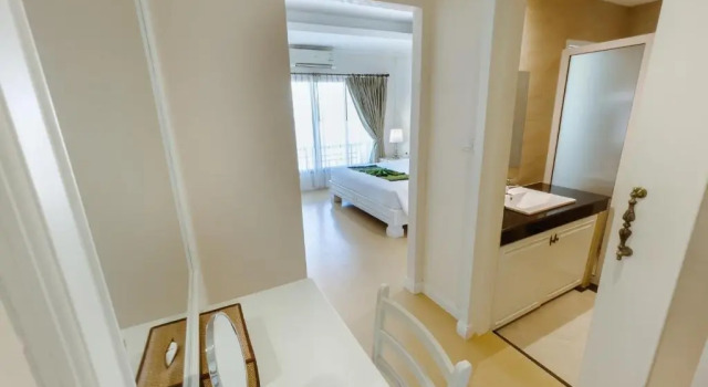 Люкс Royal Nakhara Hotel and Convention Centre