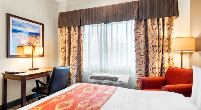Четырёхместный номер Standard Best Western Rocky Mountain Lodge