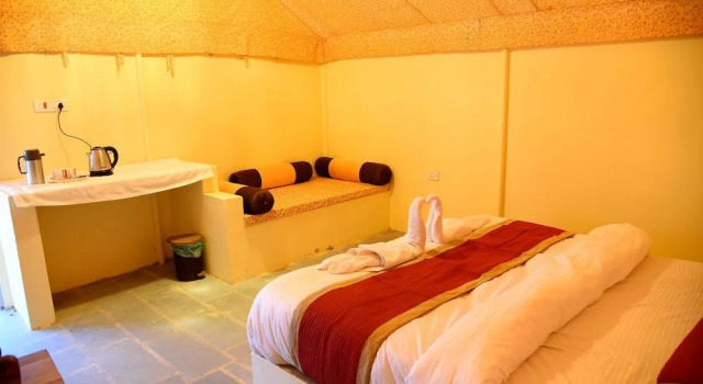 Beyond Stay Garh Rajputana Camps, Jaisalmer, Забронировать Отель Отели штата Раджастхана с парковкой, Парковка