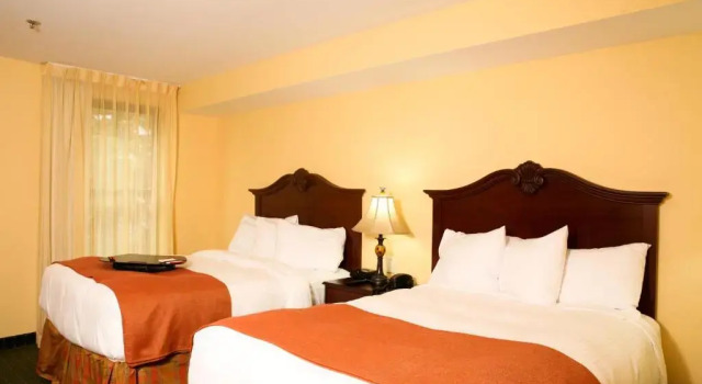 Двухместный номер Standard Main Street Inn