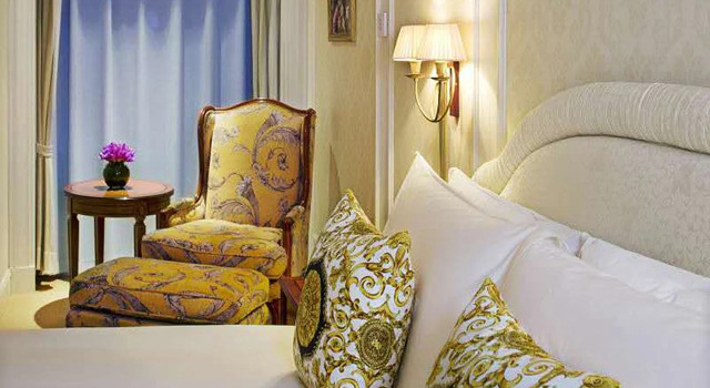 Yuda Palace Hotel, Book Hotel Zhongyuan District 