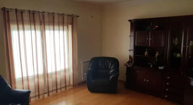 House With 4 Bedrooms in Leiria, With Enclosed Garden and Wifi, Book Hotel Hoteller i Ansiao med parkering, Parkering