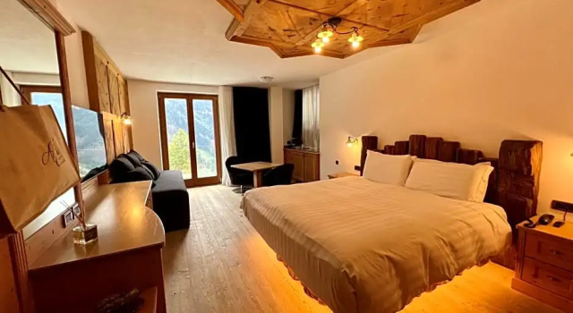 Номер Superior Hotel Chalet Al Foss